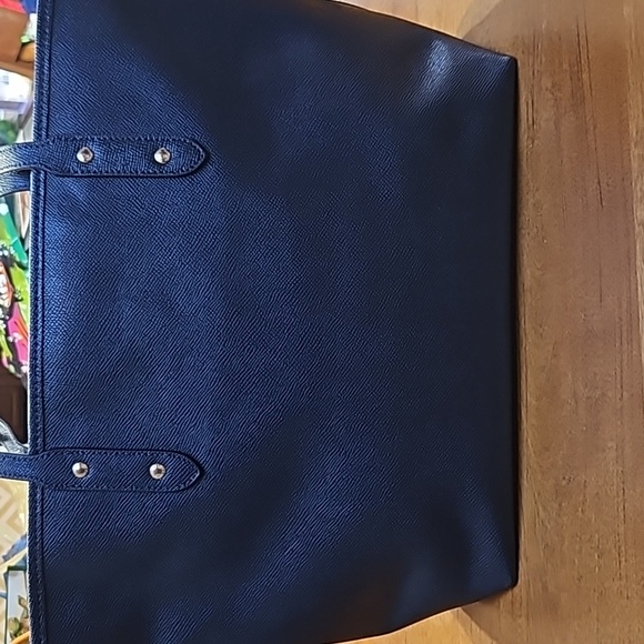 Coach City Tote - Picture 4 of 9